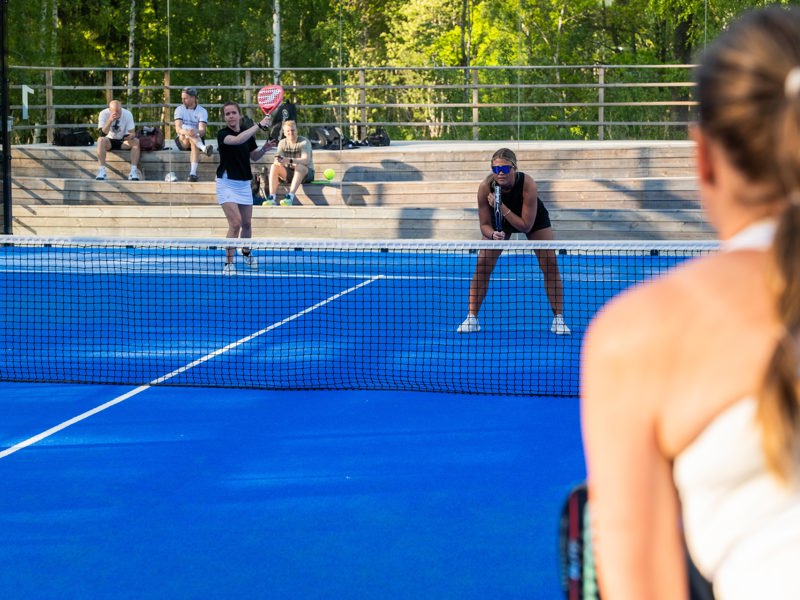 Padelbanorna är uppfräschade och redo för säsongen